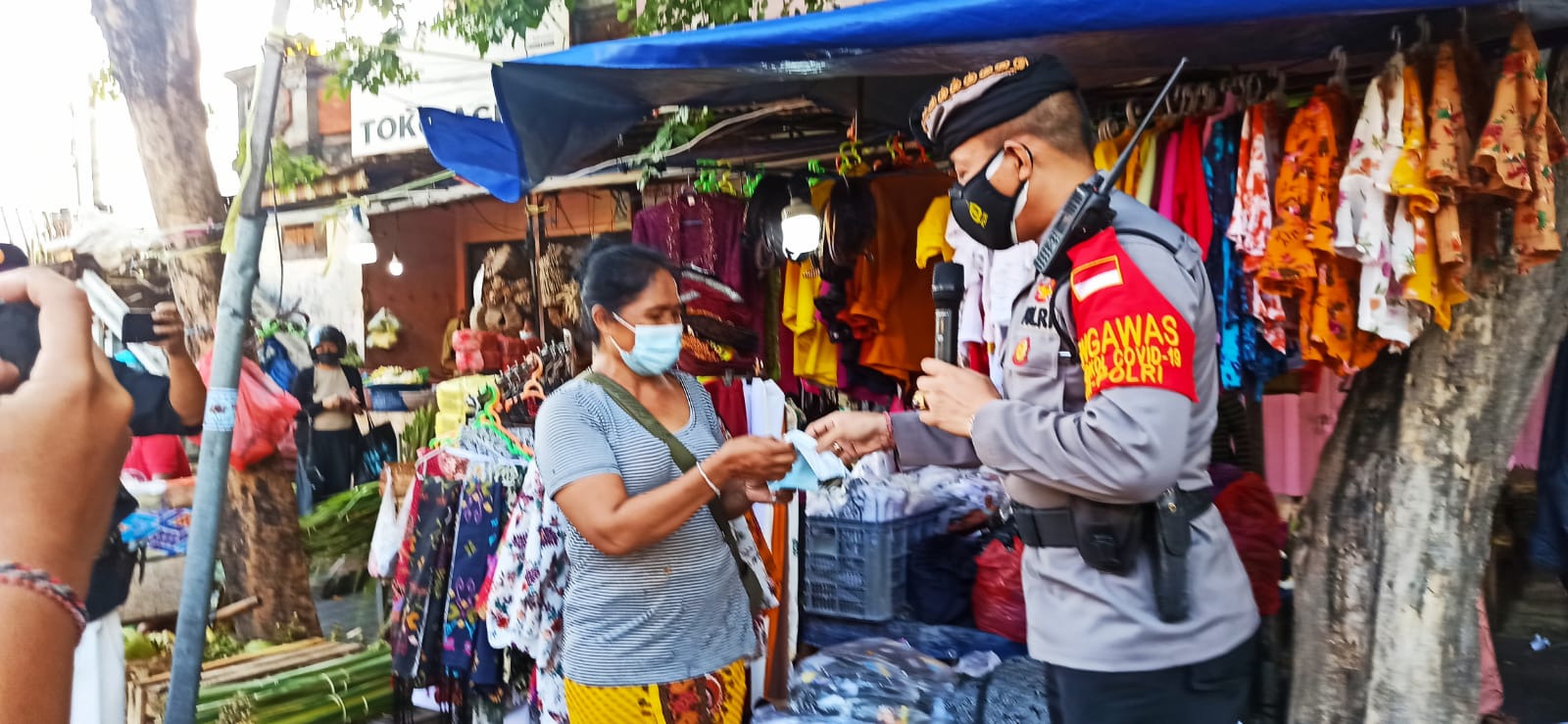 Kapolsek Kuta Polresta Denpasar Launching Posko Pengawasan PPKM Level 4 Upaya Terpadu Menekan Penyebaran covid-19