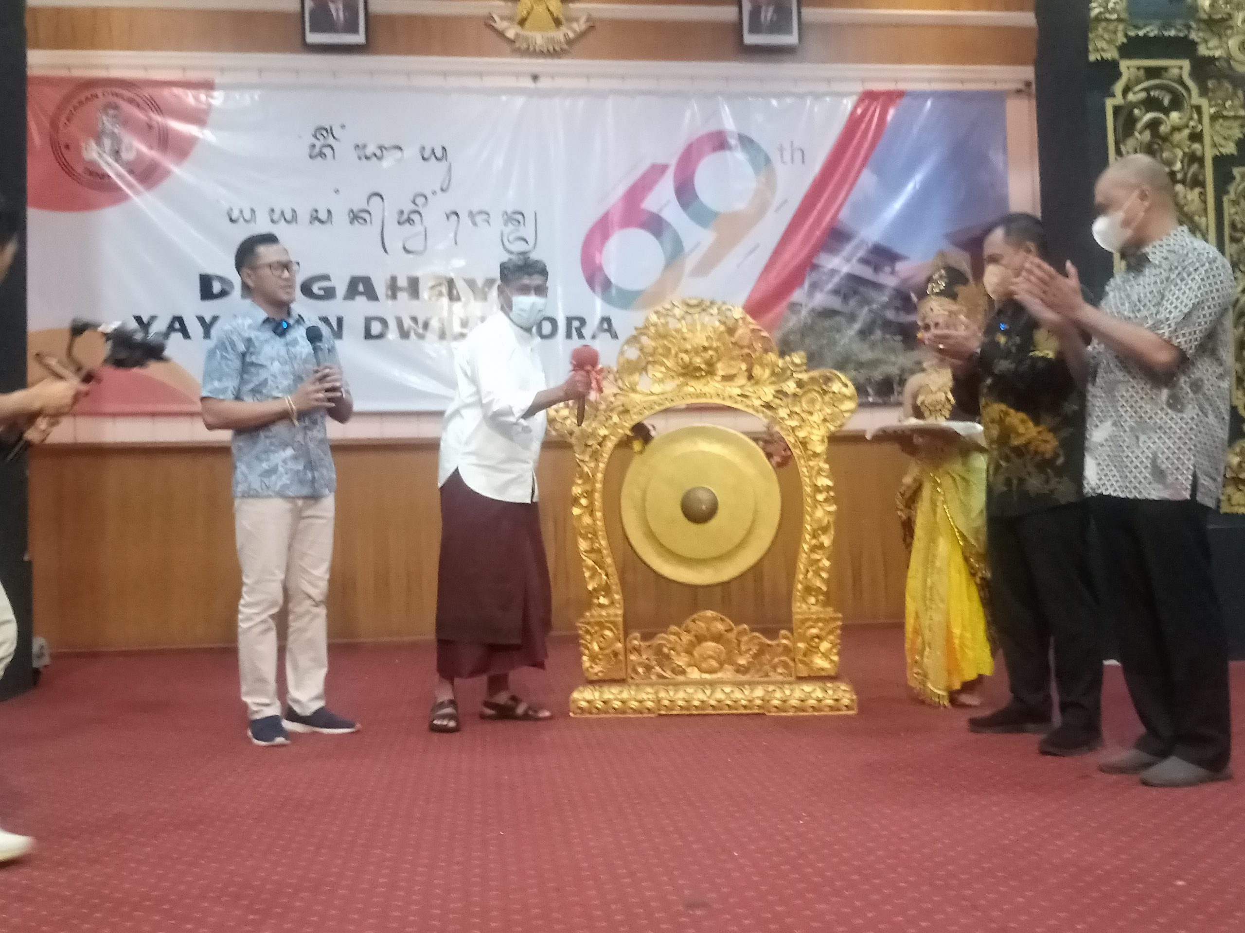 Yayasan Dwijendra Denpasar Menggelar HUT ke – 69, Sekaligus Launcing Pod Cast Dwijendra Foundation.