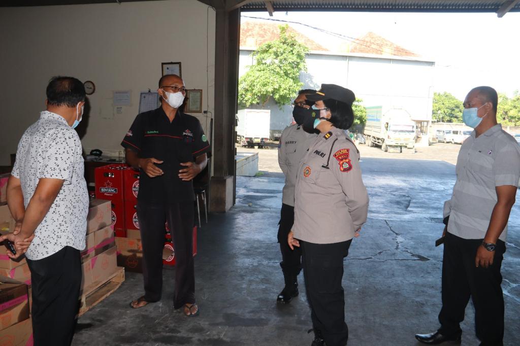 Kapolres Buleleng Pastikan Minyak Goreng Tidak Langka di Wilayah Kabupaten Buleleng.