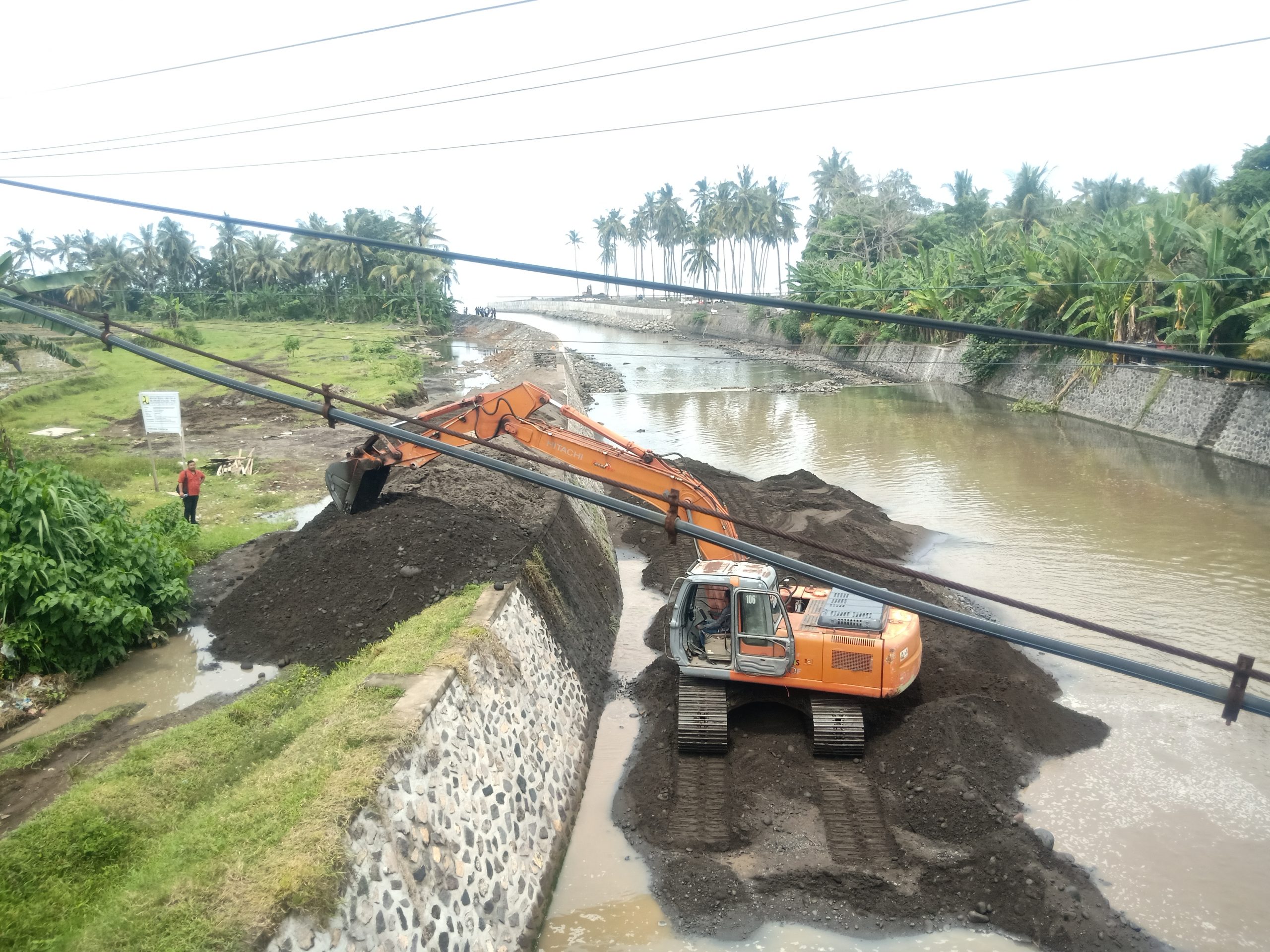 Pembangunan Proyek Dinding Penahan Tanah Tukad Medewi Sudah Mencapai Progres 95 Persen.