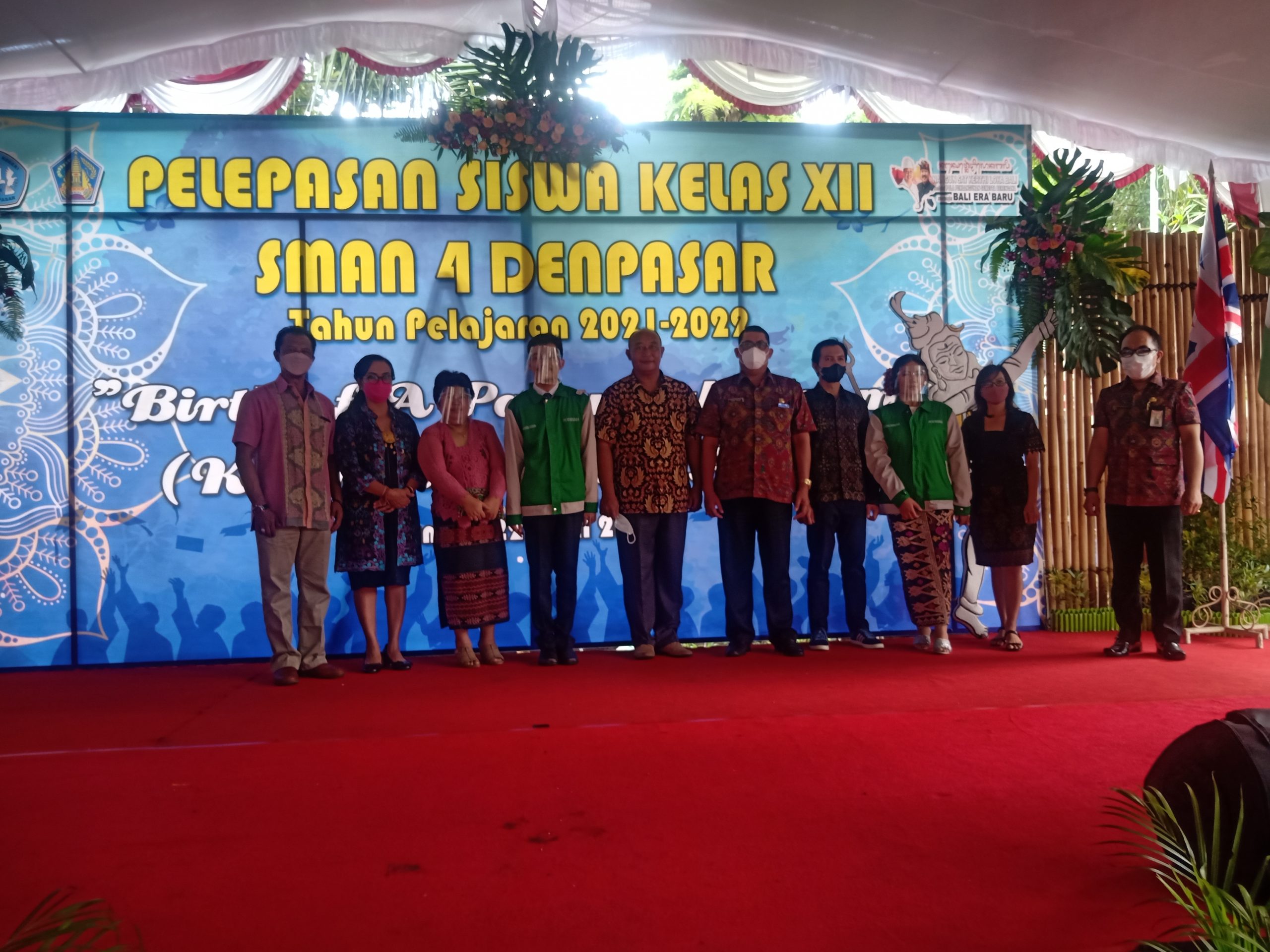 Sebanyak 542 Siswa Kelas XII SMA 4 Denpasar di Lepas, Dengan Menerapkan Protokol Kesehatan Yang Ketat.