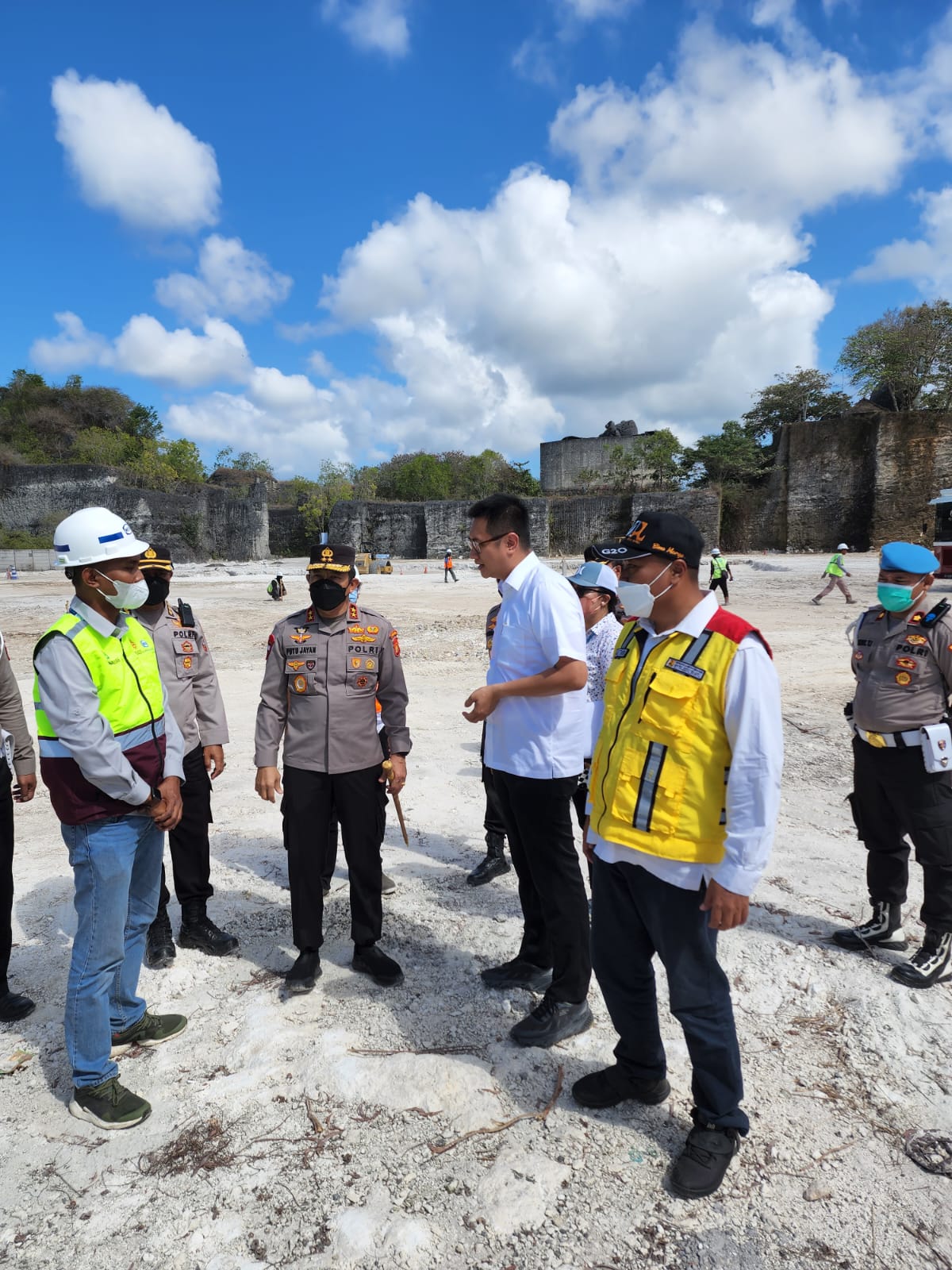 Kapolda Bali Cek Proyek Perkembangan Proyek Venue G-20 di Kawasan GWK.