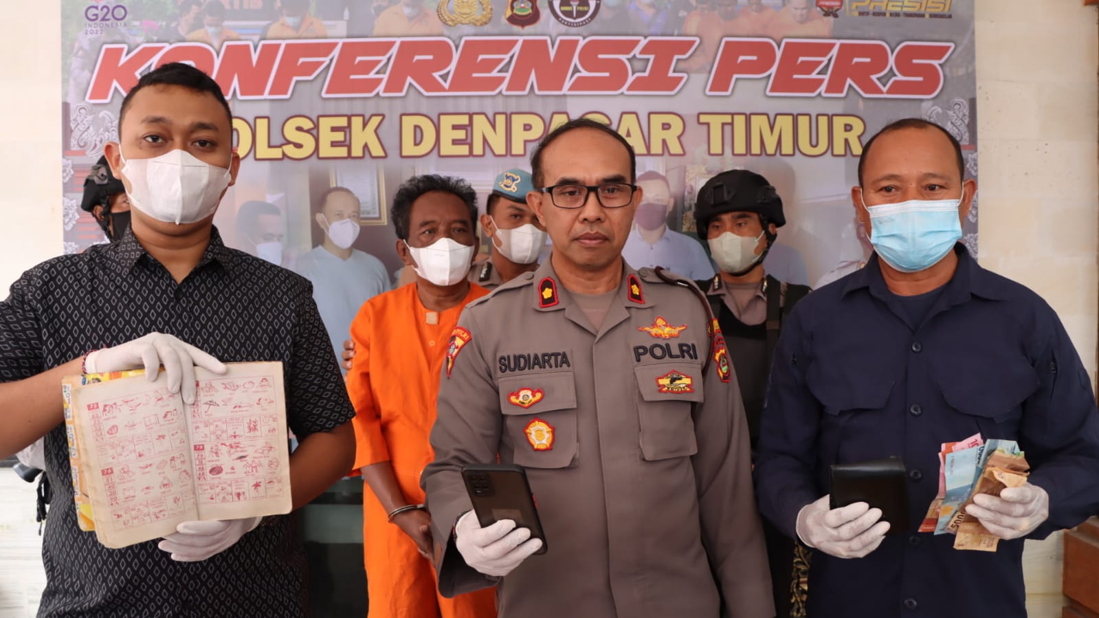 Pengungkapan Kasus Judi Online di wilayah Hukum Polsek Denpasar Timur.