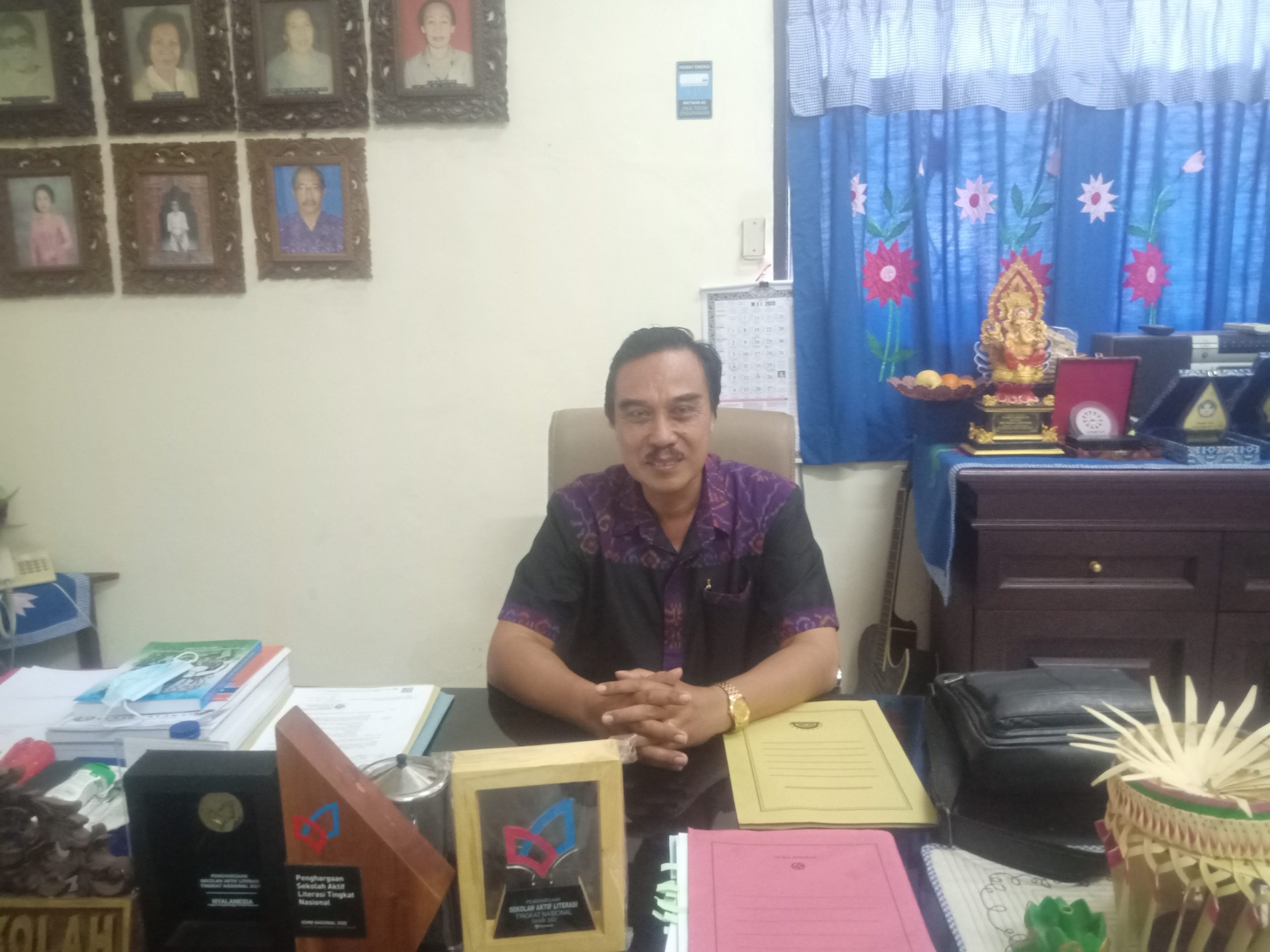 Sekolah SMK 3 Denpasar , Berikan Kegiatan Positif Saat Waktu Jeda Guna Meningkatkan Kopetensi Siswa.