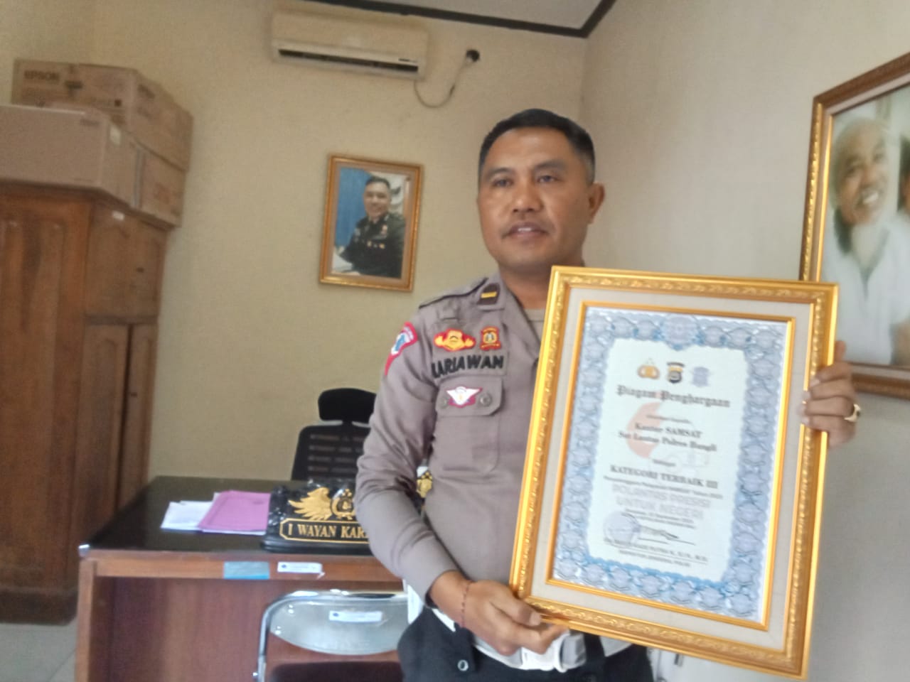 Satlantas Polres Bangli Raih Penghargaan Kategori Terbaik Tiga Bidang Pelayanan Samsat Pada Perayaan HUT ke 68 Lalu Lintas Bhayangkara.