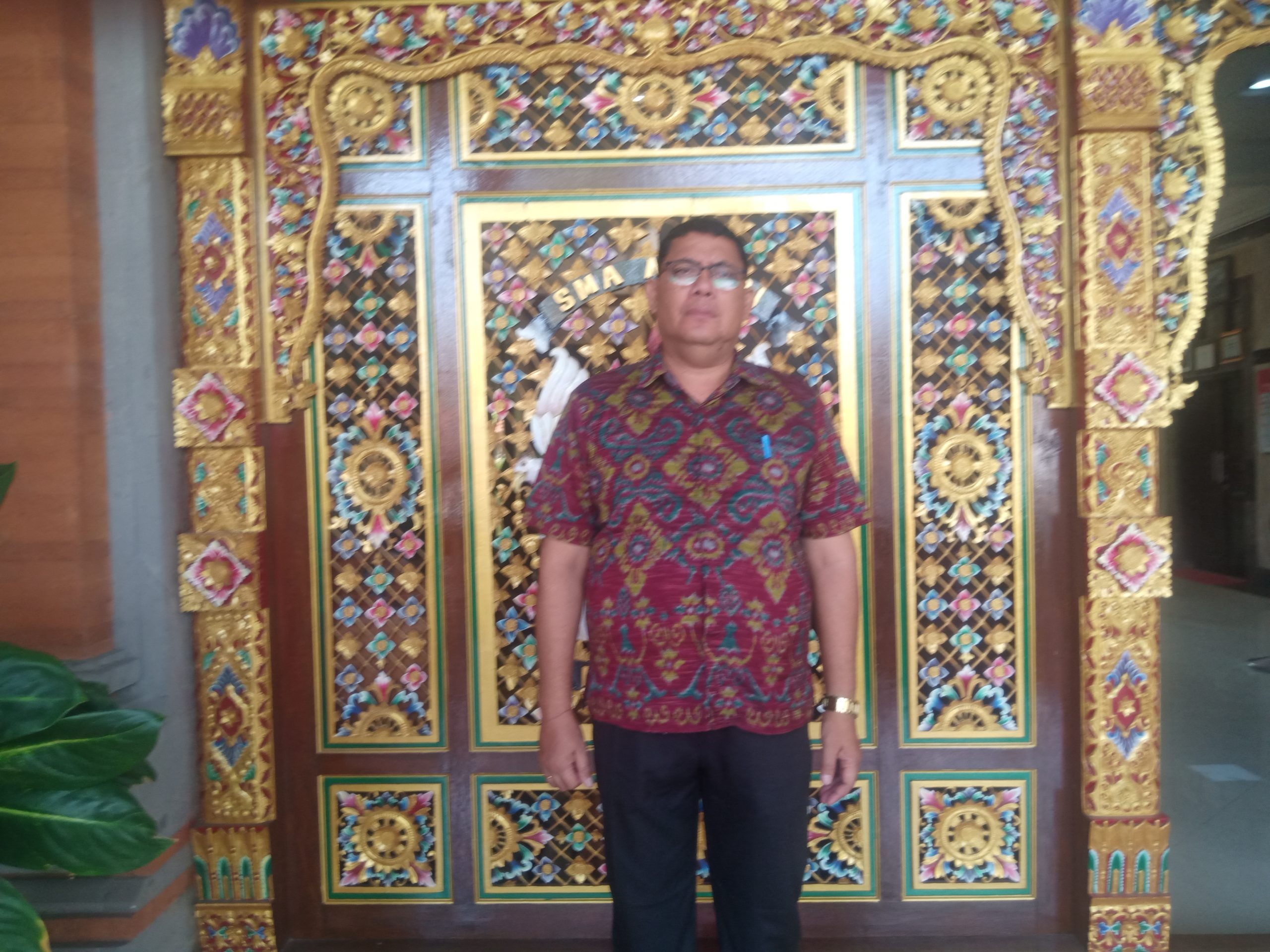 Sebanyak 5 Orang Siswa SMA Negeri 4 Denpasar Sukses Meraih Juara 1 Dalam Ajang Karya Tulis Tingkat Internasional Dan 6 Orang Siswa Di Tingkat Nasional.