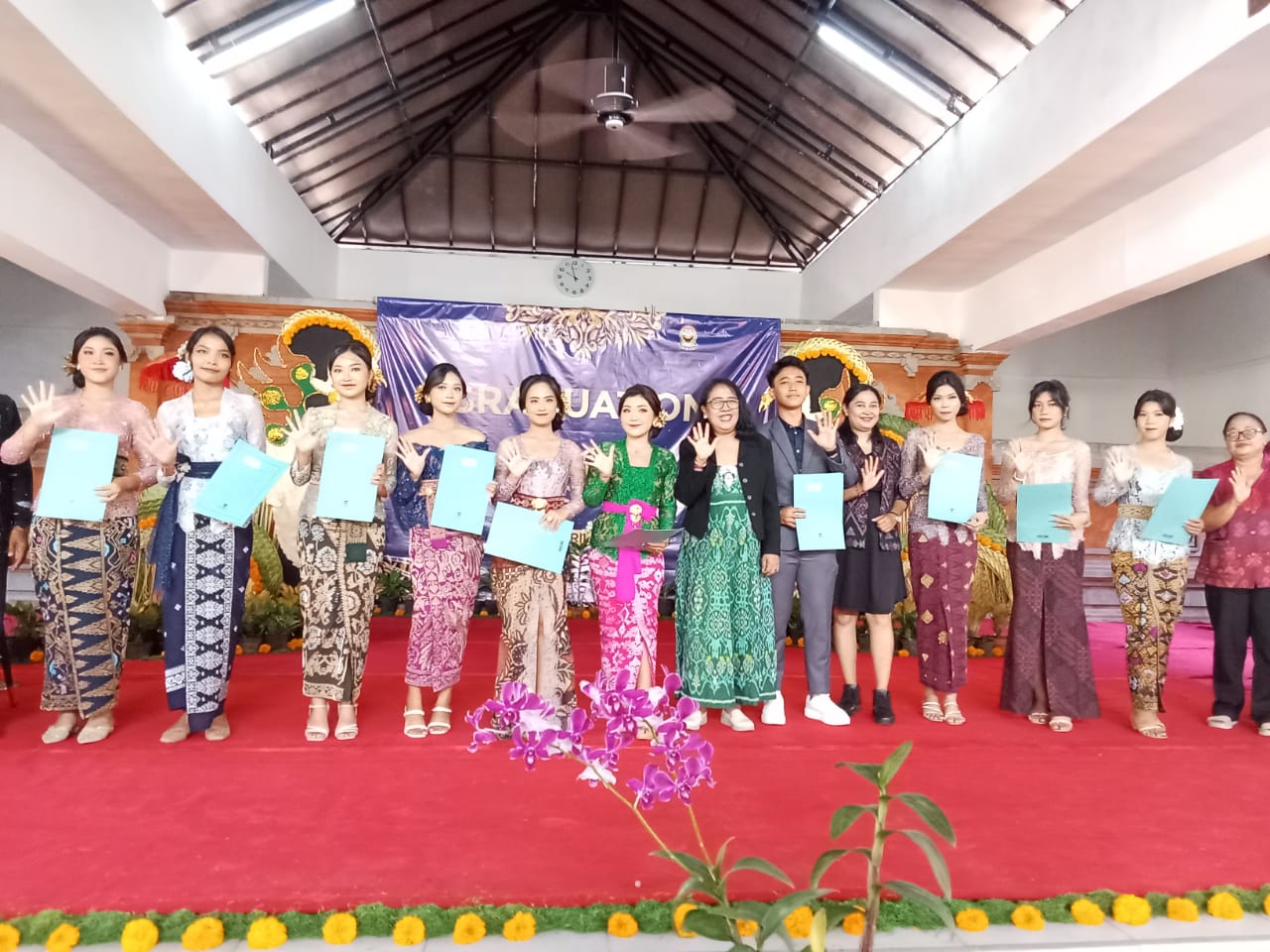 SMA Negeri 5 Denpasar Lepas 471 Siswa, 99 Siswa Diterima di PTN Dengan Jalur SNBP dan 8 Siswa Diterima di Jurusan Kedokteran.