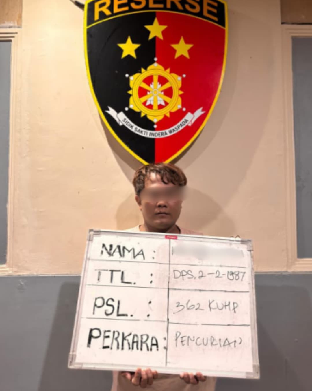 Terekam CCTV, Pelaku Pencurian di Clandys Gatsu Timur Diamankan Tim Opsnal Polsek Dentim.