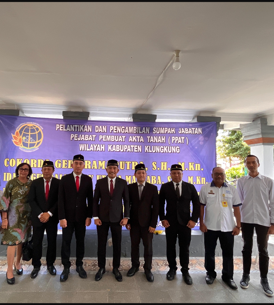 Kepala Kantor Pertanahan Kabupaten Klungkung Melantik Empat Pejabat Pembuat Akta Tanah (PPAT) .