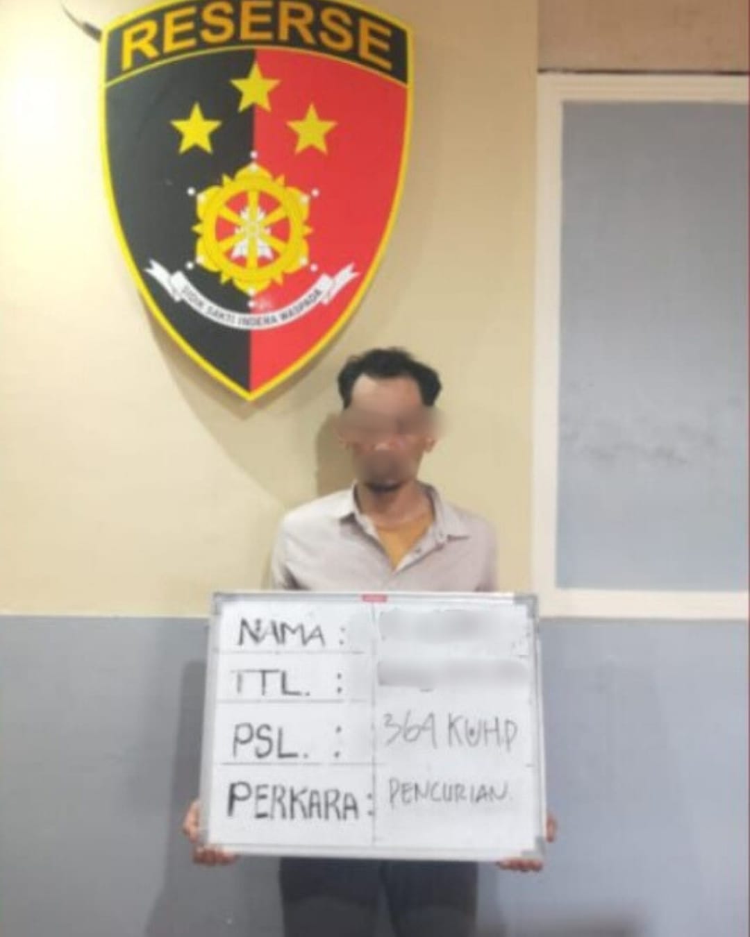 Polsek Dentim Berhasil Ungkap Kasus Pencurian Helm di Kampus ISI Bali, Pelaku Diamankan.