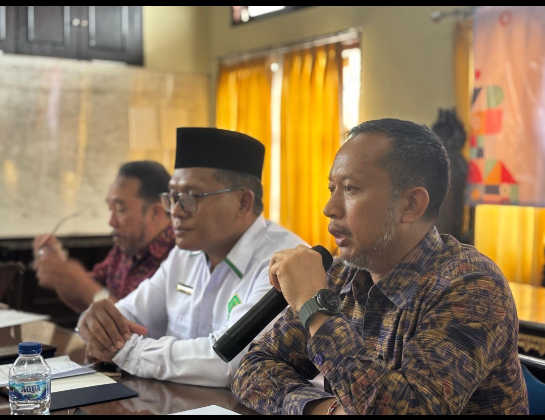 Kasi Penetapan Hak dan Pendaftaran Kantor Pertanahan Kabupaten Tabanan Jadi Narasumber Dialog Perwakafan.