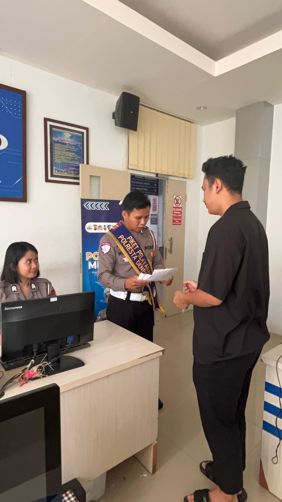 Apresiasi Pemohon SIM terhadap Pelayanan Satpas Polresta Denpasar yang Cepat, Transparan, dan Humanis.