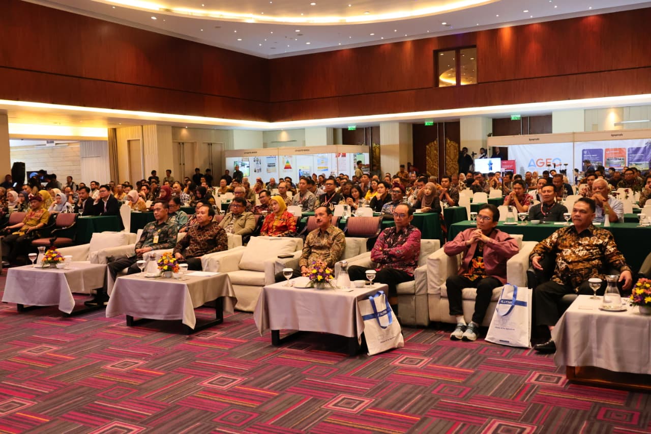 Kepala Kantor Pertanahan Kabupaten Bangli menghadiri acara Musyawarah Nasional Masyarakat Ahli Survey Kadaster Indonesia (MASKI) 2025.