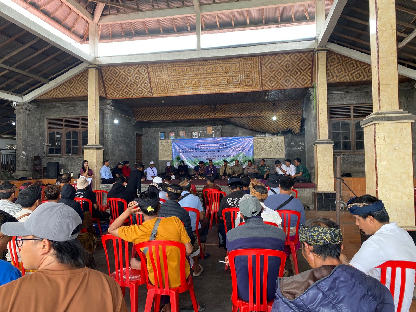 Kantor Pertanahan Kabupaten Bangli Melaksanakan Sosialisasi Kepada Masyarakat Terkait Pemasangan Tanda Batas (GEMAPATAS) dan Persiapan Kegiatan Pendaftaran Tanah Sistematis Lengkap (PTSL) Tahun 2026.