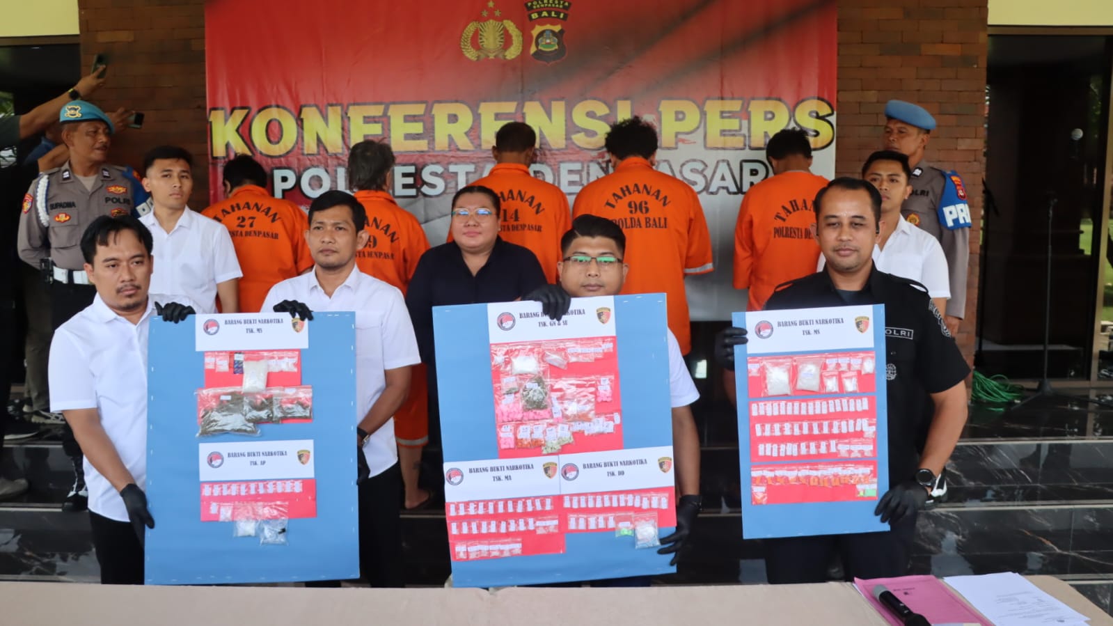 Sat Resnarkoba Polresta Denpasar Amankan 7 Pengedar, Sita Ratusan Gram Sabu dan Ekstasi.