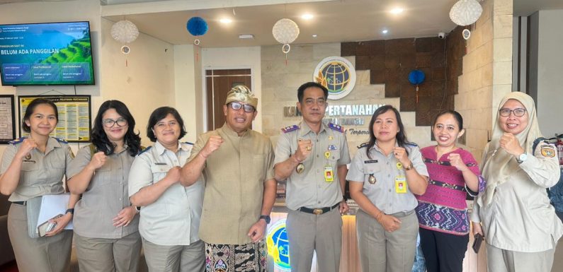 Kantor Pertanahan Kabupaten Bangli Menerima Kunjungan Kepala Bidang Penetapan Hak dan Pendaftaran Kantor Wilayah Badan Pertanahan Nasional Provinsi Bali Dalam Rangka  Kegiatan pembinaan Terhadap Pejabat Pembuat Akta Tanah (PPAT).