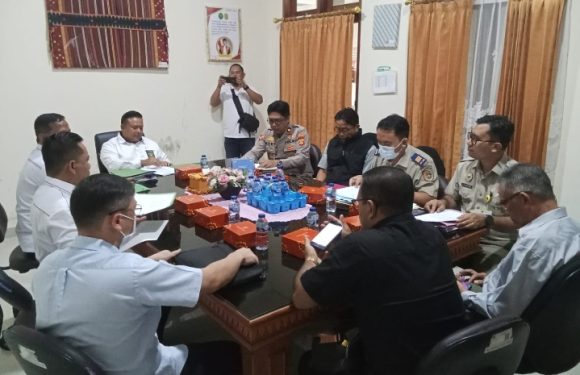 Staf Kantor Pertanahan Kabupaten Bangli menghadiri undangan Rapat Koordinasi Eksekusi yang dilaksanakan di Ruang Rapat Pengadilan Negeri Bangli.
