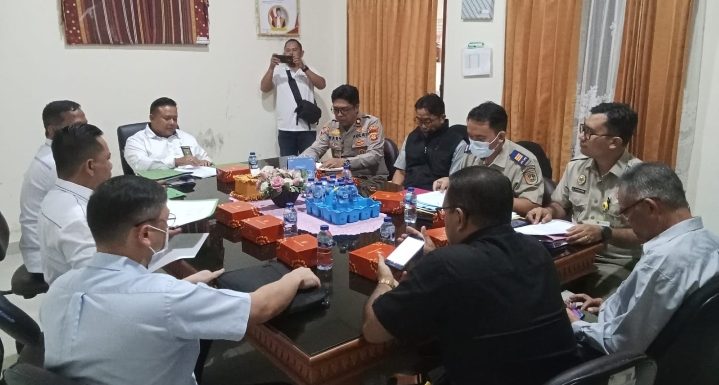 Staf Kantor Pertanahan Kabupaten Bangli menghadiri undangan Rapat Koordinasi Eksekusi yang dilaksanakan di Ruang Rapat Pengadilan Negeri Bangli.