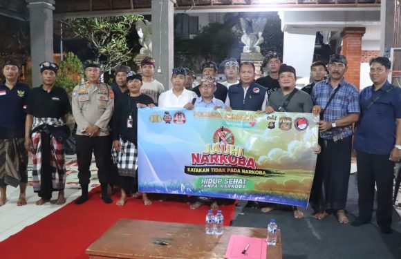 Cegah Penyalahgunaan Obat terlarang, Sat Narkoba Sosialisasi Kepada Warga Sumerta Kelod Denpasar Timur.
