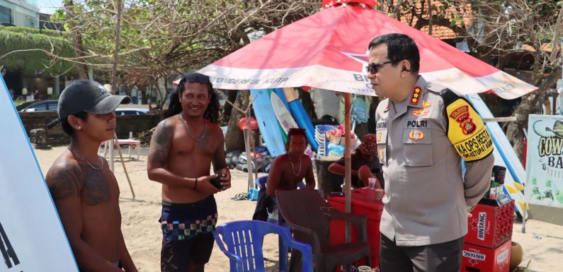 Pengamanan Kawasan Wisata Pantai Kuta Saat Libur Hari Raya, Wisatawan Merasa Aman dan Nyaman.