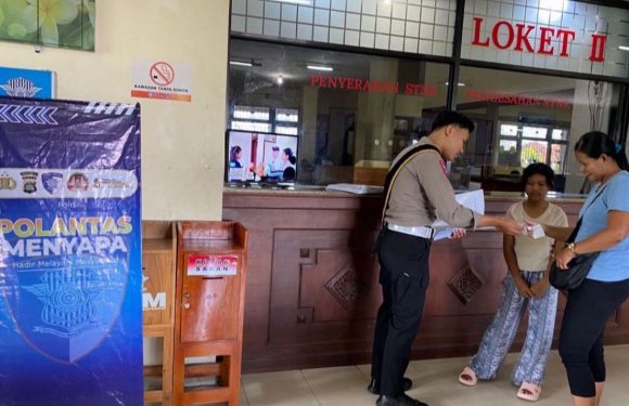 Melalui Polantas Menyapa, Satlantas Regident Polres Tabanan Berikan Pelayanan Humanis, Mudah, Cepat dan Transparan Pada layanan STNK UPT Samsat Tabanan.