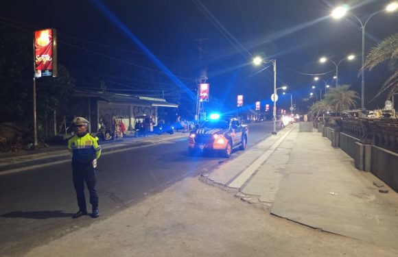 Patroli Personel Polsek Kuta Sasar Jalur Rawan, Antisipasi Aksi Balap Liar dan Kejahatan Jalanan