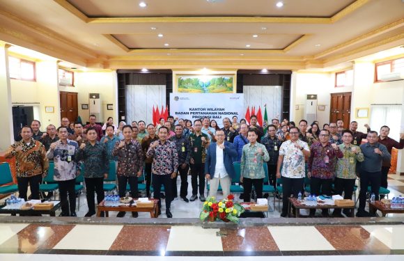 Kepala Kantor Pertanahan Klungkung Hadiri Internalisasi Zona Integritas, Perkuat Komitmen Layanan Berkualitas