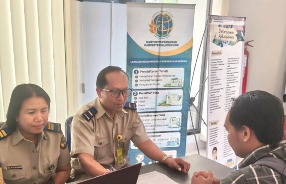 PELAYANAN PRIMA KEMBALI DILAKSANAKAN OLEH KANTOR PERTANAHAN KABUPATEN KLUNGKUNG KEPADA MASYARAKAT DENGAN MENGHADIRKAN LAYANAN LANGSUNG DI MALL PELAYANAN PUBLIK (MPP)
