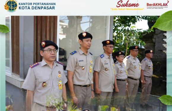 Tegaskan Disiplin dan Kekompakan, Kantor Pertanahan Kota Denpasar Melaksanakan Kegiatan Apel Pagi.