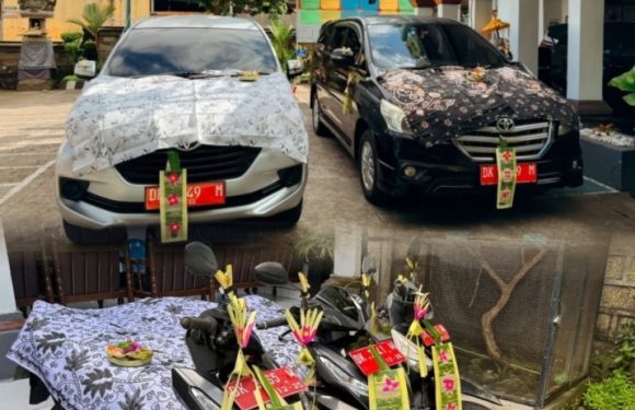 Kantor Pertanahan Kabupaten Klungkung Rayakan Hari Raya Tumpek Landep dengan Khidmat.