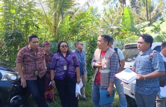 Tim Kantor Pertanahan Kabupaten Bangli Hadiri Pemeriksaan Setempat Perkara Pertanahan di Desa Jehem.