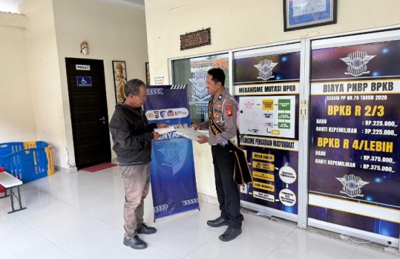 Melalui Polantas Menyapa, layanan BPKB Polres Tabanan , Petugas Berikan Pelayanan Yang Cepat, dan Transparan.