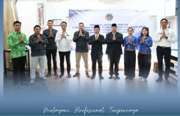 Kantor Pertanahan Kota Denpasar Melaksanakan Pengambilan Sumpah Jabatan Pengangkatan Kembali Pejabat Pembuat Akta Tanah (PPAT).