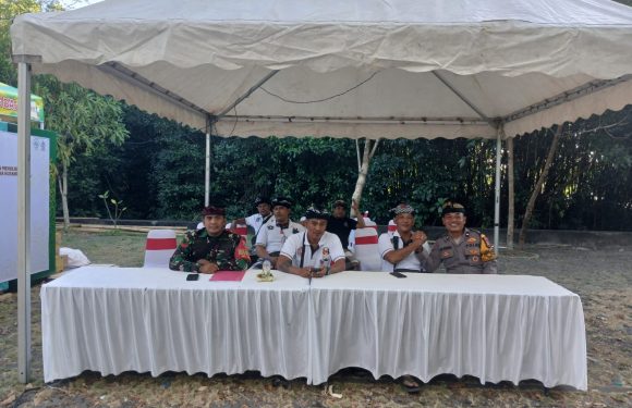 Polsek Denpasar Selatan Laksanakan Pengamanan Rangkaian Pujawali Pura Dalem Sakenan yang Bertepatan dengan Hari Raya Kuningan
