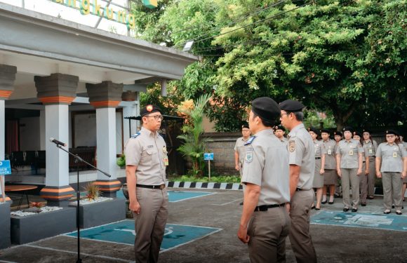 Kantor Pertanahan Kabupaten Klungkung Laksanakan Apel Senin Pagi.
