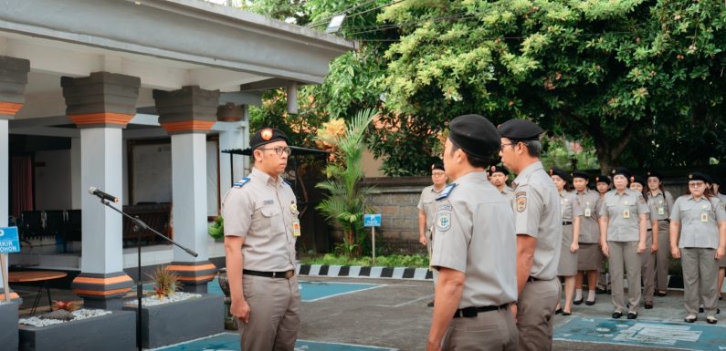 Kantor Pertanahan Kabupaten Klungkung Laksanakan Apel Senin Pagi.