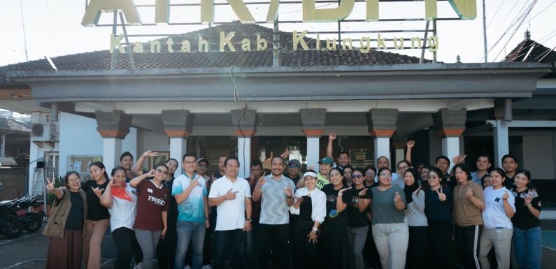Awali Hari Dengan Semangat, Kantor Pertanahan Kabupaten Klungkung Laksanakan Senam Bersama