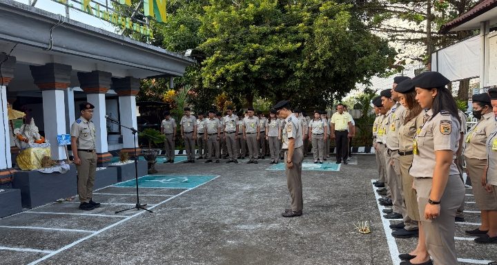 Apel Pagi Kembali dilaksanakan Jadi Momentum Perkuat Disiplin dan Komitmen Pelayanan di Kantor Pertanahan Kabupaten Klungkung