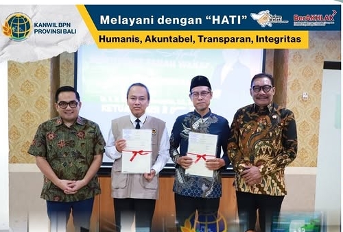 Kepala Kantor Pertanahan Kota Denpasar Hadir Pada Acara Penyerahan Sertifikat Tanah Wakaf dan Sertifikat Aset Pemerintah Yang Diserahkan Secara Simbolis Oleh Ketua Komisi II DPR RI.