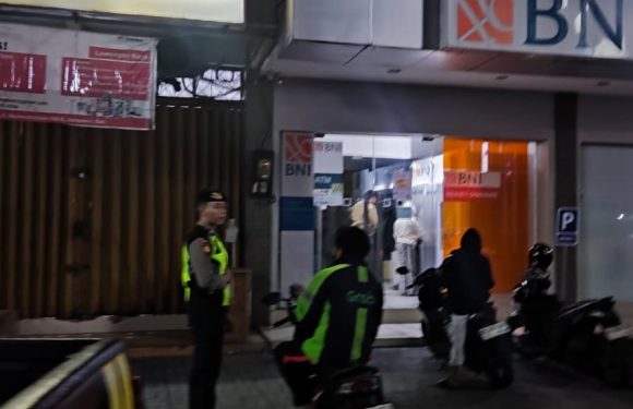Berikan Situasi Kamtibmas Yang Aman Kepada Masyarakat, Polsek Denpasar Barat Gelar Patroli Subuh Cegah Balap Liar dan Kejahatan Jalanan.