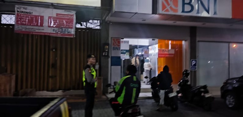 Berikan Situasi Kamtibmas Yang Aman Kepada Masyarakat, Polsek Denpasar Barat Gelar Patroli Subuh Cegah Balap Liar dan Kejahatan Jalanan.