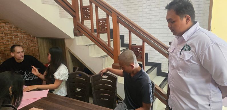 Unit Reskrim Polsek Dentim Limpahkan Tersangka dan Barang Bukti Kasus Pencurian ke Kejaksaan Negeri Denpasar