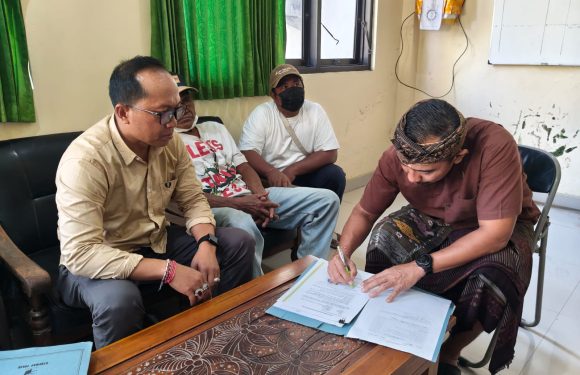Dekatkan Pelayanan kepada Masyarakat, Kantor Pertanahan Kabupaten Klungkung Hadir Langsung di Nusa Penida Laksanakan Pelepasan Hak