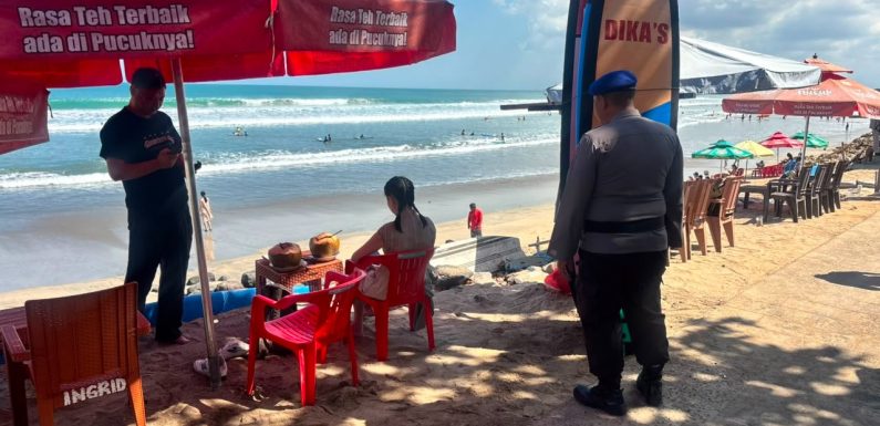 Cuaca Kurang Mendukung, Satpolairud Polresta Denpasar Tingkatkan Patroli dan Imbauan Keselamatan di Pantai Kuta
