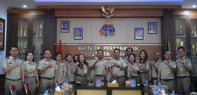 Kantor Pertanahan Kabupaten Klungkung Laksanakan Studi Tiru Pembangunan Zona Integritas Menuju Wilayah Bebas dari Korupsi (WBK) di Kantor Pertanahan Kabupaten Tabanan