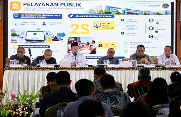Beri Pengarahan Soal Layanan di Kanwil BPN Provinsi NTT, Menteri Nusron: Gunakan Sudut Pandang Masyarakat