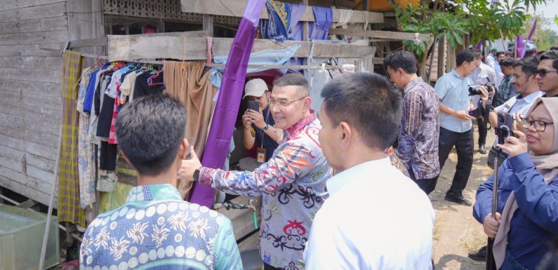 Wamen Ossy Serahkan Sertipikat bagi MBR di Kalsel, Dukung Penyediaan Rumah Layak Huni Lewat Legalitas Tanah