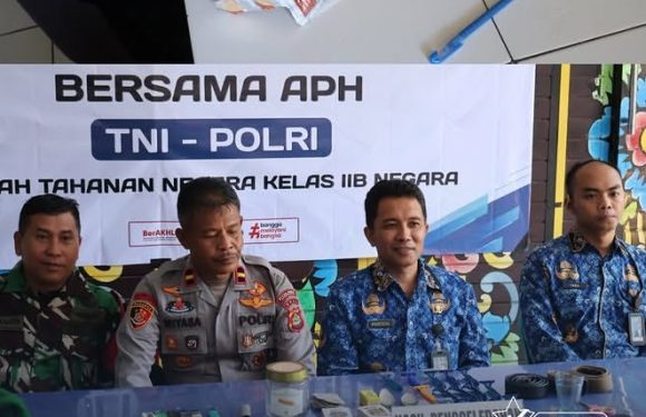 Komitmen Zero Halinar, Rutan Negara Gandeng Polres Dan Kodim Jembrana Gelar Penggeledahan Gabungan.