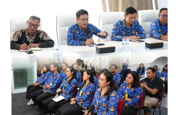 Kantor Pertanahan Kota Denpasar Melaksanakan Briefing Petugas Loket Guna meningkatkan kualitas pelayanan pertanahan Kepada Masyarakat