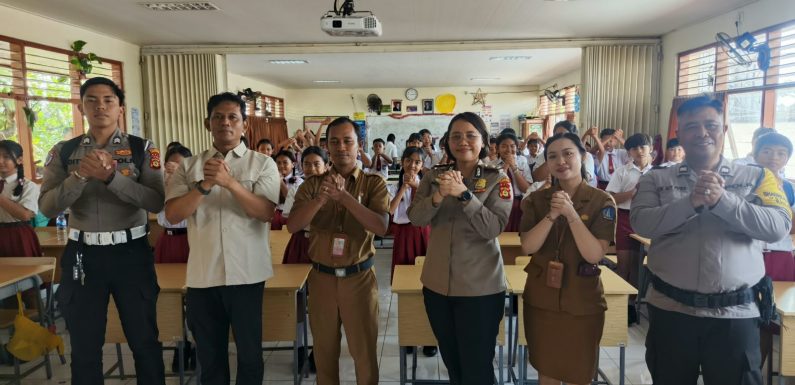 Kapolsek Kuta Edukasi Pelajar tentang Bahaya Bullying dan Tertib Berlalu Lintas